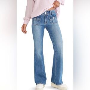 Lucky Brand NWOT Distressed Flare Jeans with Pocket and Button Detail